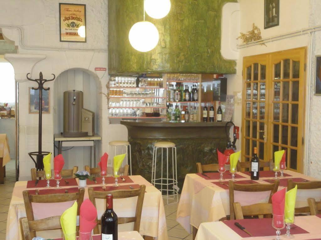 Hotel-Restaurant Le Saint Christophe لورد المظهر الخارجي الصورة